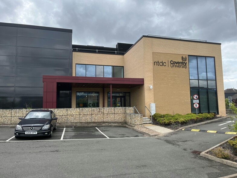 Puma Way, Coventry to rent - Building Photo - Image 2 of 13
