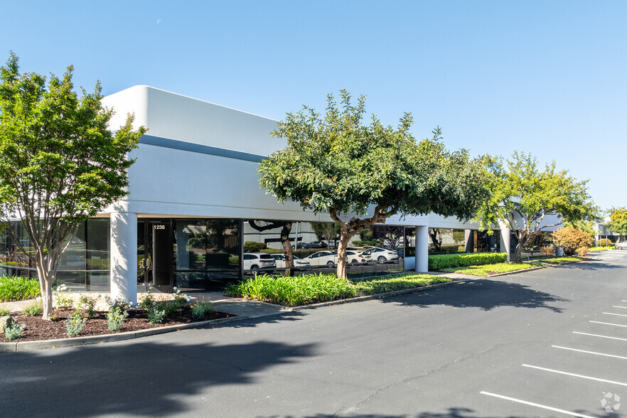 31350-31398 Huntwood Rd, Hayward, CA for rent - Building Photo - Image 1 of 23