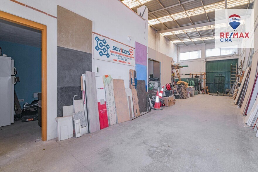 Calle de los Pinos, 5, Chauchina, Granada for sale - Interior Photo - Image 2 of 10