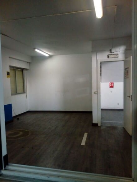 Polígono Chaparrilla, 41, SEVILLA, Sevilla to rent - Building Photo - Image 2 of 7