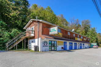 3821 Louisa Rd, Catlettsburg, KY for sale Primary Photo- Image 1 of 1