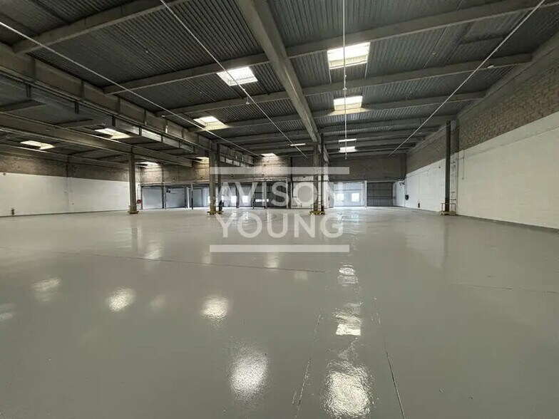 Light Industrial in Gennevilliers to rent - Interior Photo - Image 3 of 8