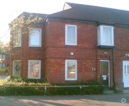 14 The Green, Newport Pagnell to rent - Building Photo - Image 2 of 12