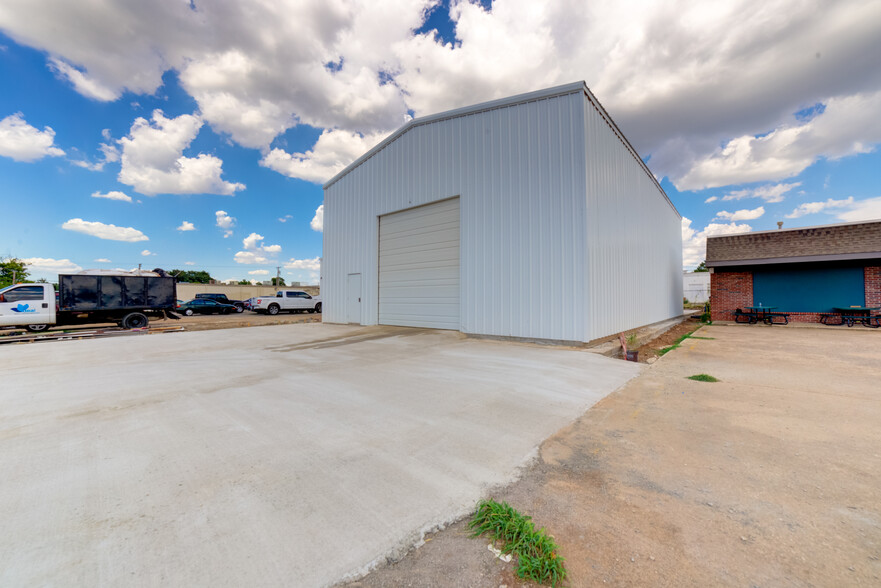 5823 Owasso, Tulsa, OK for rent - Building Photo - Image 3 of 13