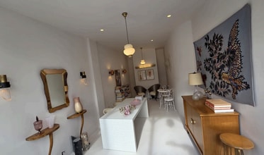44 Golborne Rd, London to rent Interior Photo- Image 2 of 5
