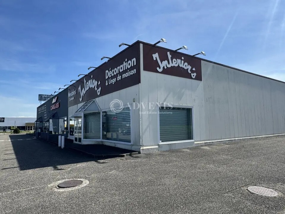 Location Commerce 460 m² - Photo 1