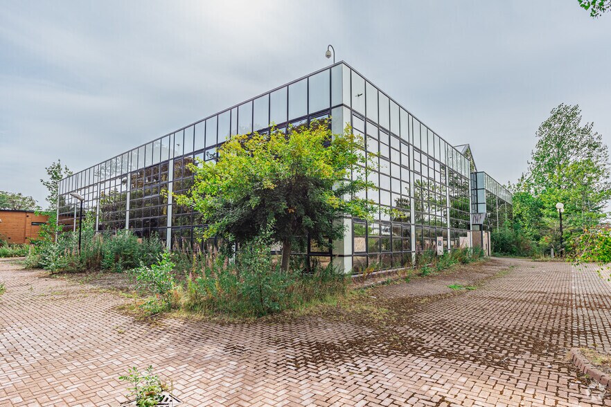 Stoneywood Park, Dyce to rent - Building Photo - Image 2 of 3