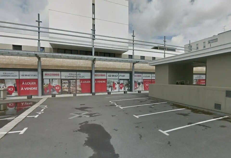 Location Commerce 764 m² - Photo 1