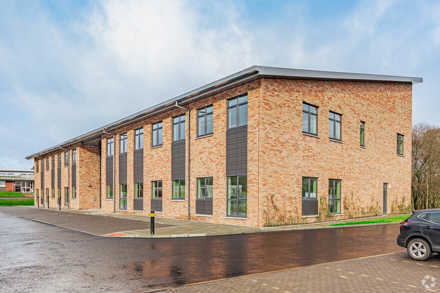 1 Acre Rd, Glasgow to rent - Building Photo - Image 2 of 2