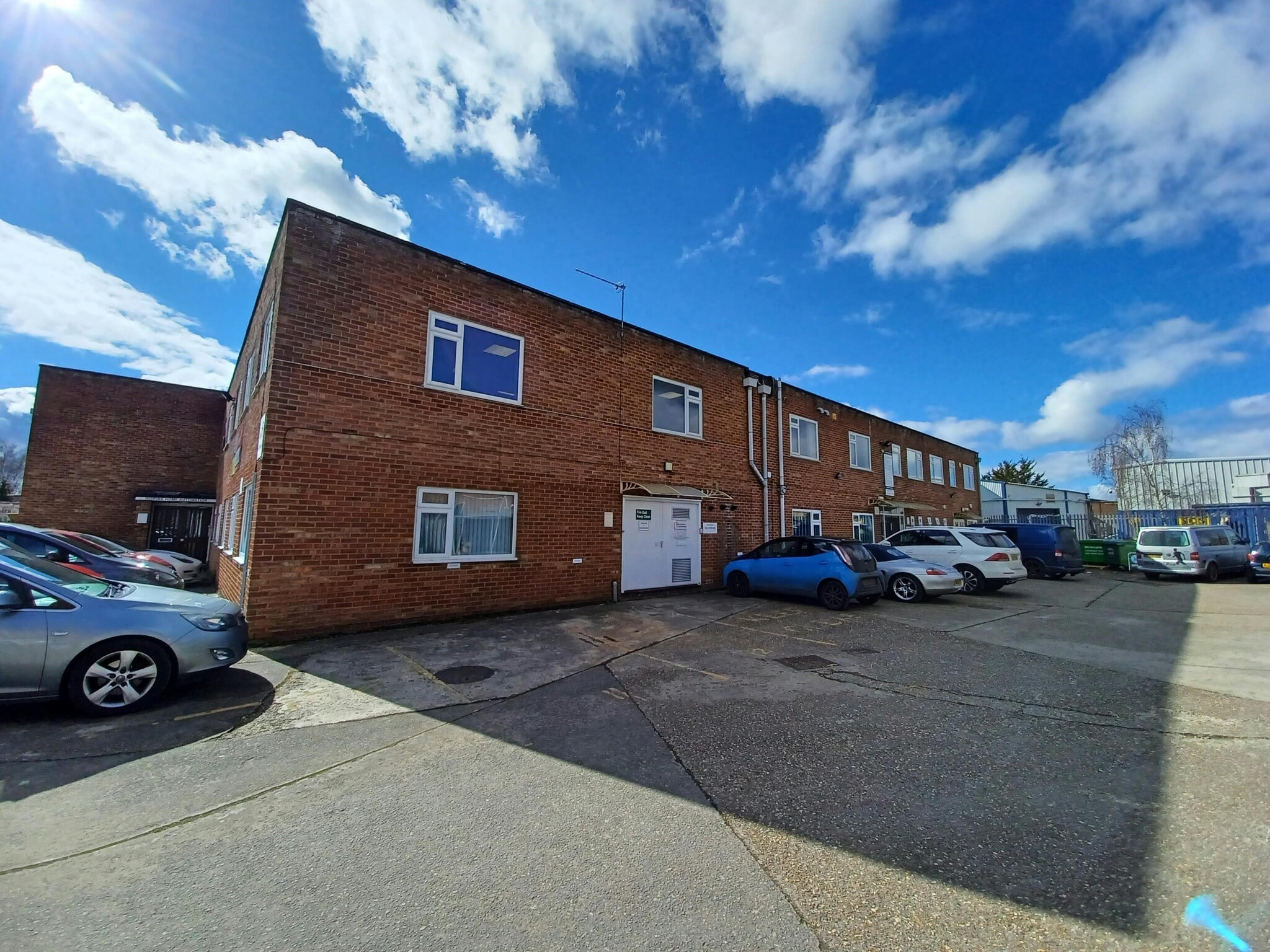 6 Whittle Rd, Wimborne to rent Building Photo- Image 1 of 10