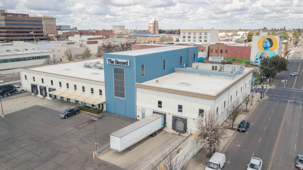 612 E Market St, Stockton, CA for rent - Aerial - Image 2 of 10