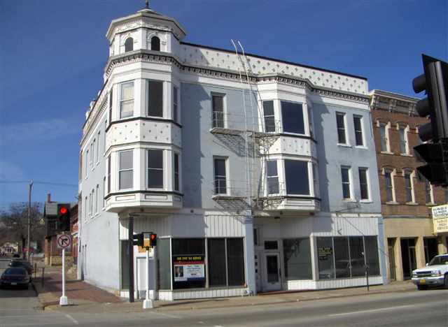 1501 Central Ave, Dubuque, IA for sale - Primary Photo - Image 1 of 1