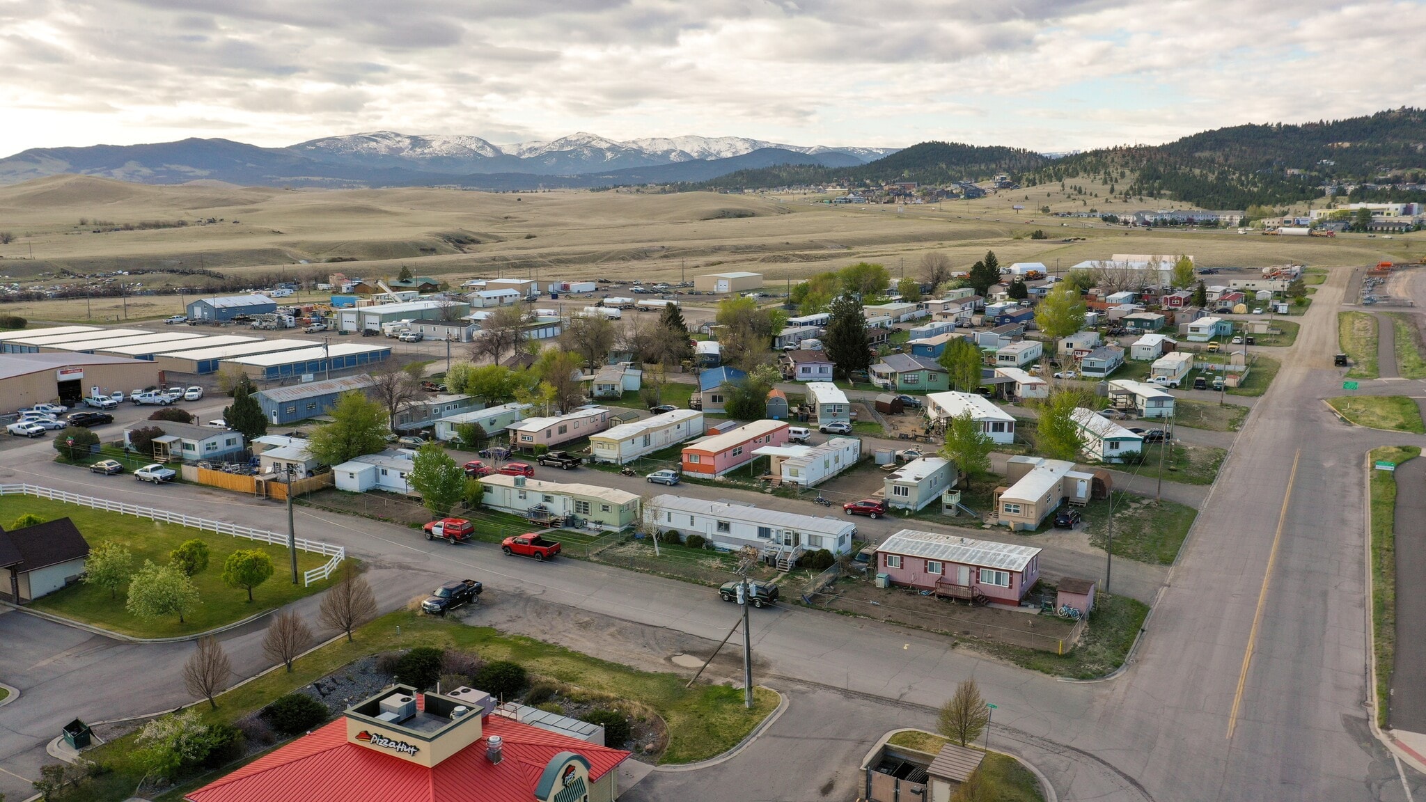 2995 Prospect Ave, Helena 59601 Golden Estates Rentals