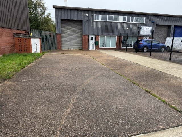 Kepler, Tamworth to rent Building Photo- Image 1 of 8