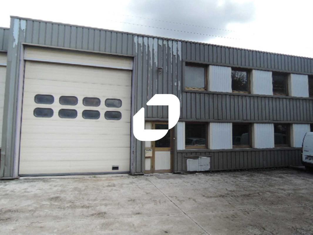 Light Industrial in Neuilly-sur-Marne to rent Building Photo- Image 1 of 5