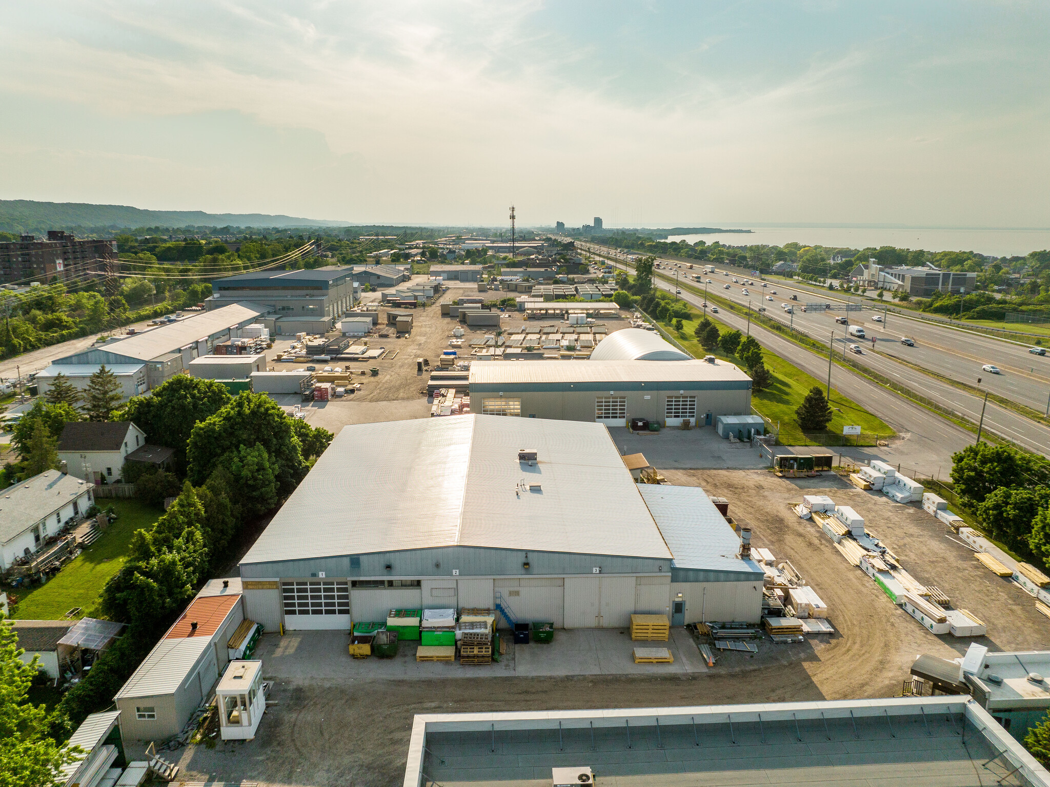 115 S Service Road portfolio of 3 properties for sale on LoopNet.co.uk Building Photo- Image 1 of 7