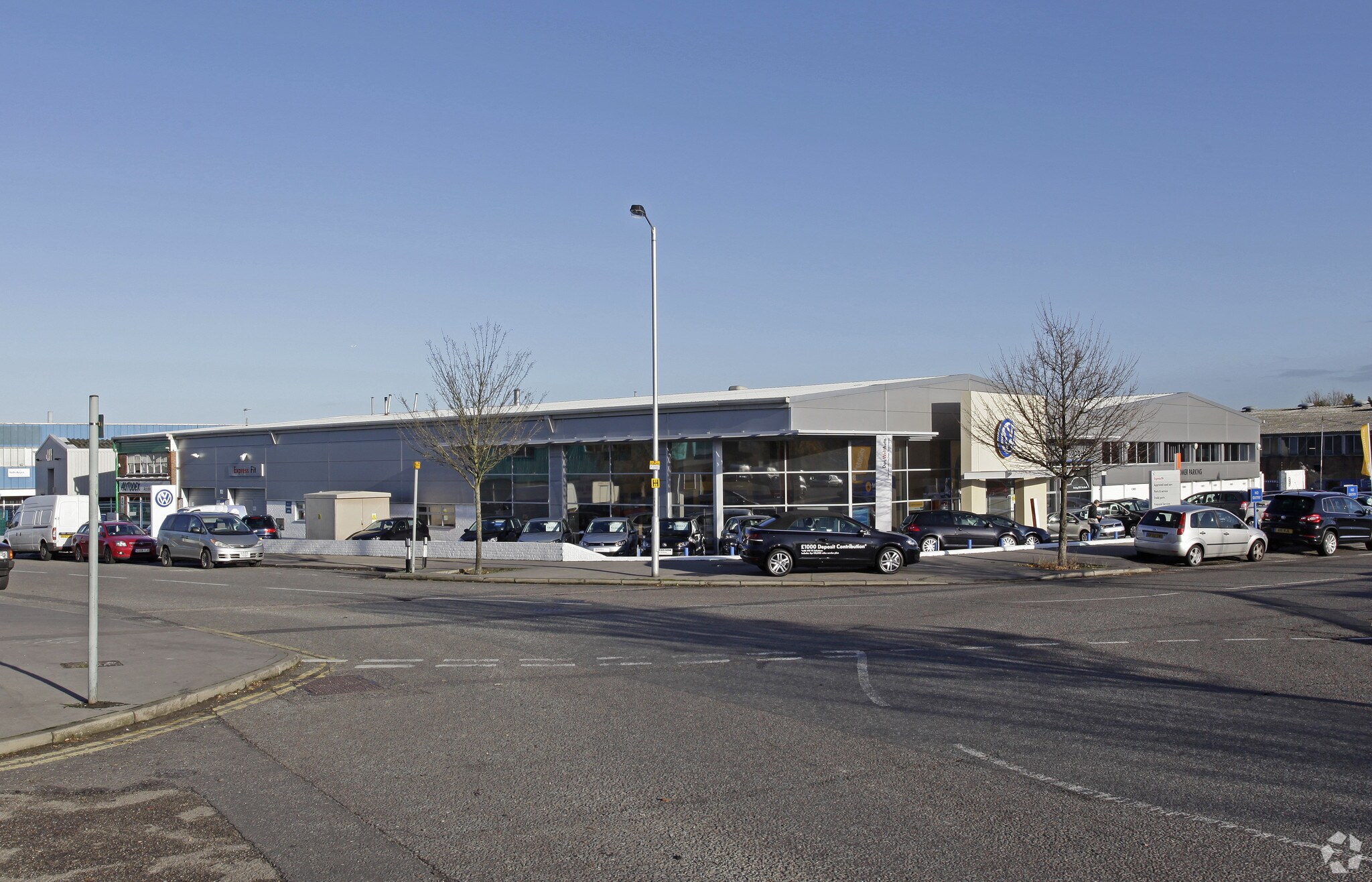 8 Imperial Way, Croydon for sale Primary Photo- Image 1 of 1