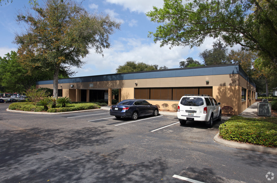 1410 W Broadway St, Oviedo, FL for rent - Primary Photo - Image 2 of 2