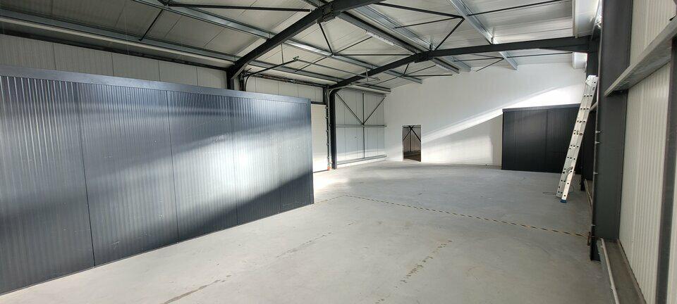 Location Local d'activités 140 m² - Photo 1
