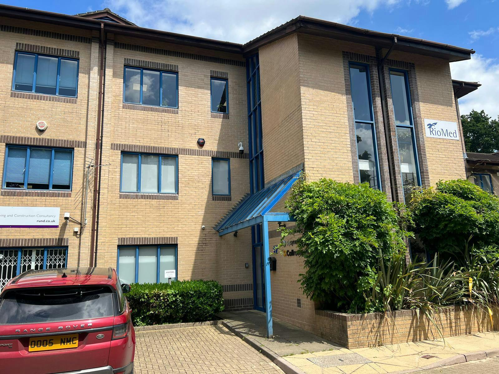 Tollgate, Eastleigh to rent Primary Photo- Image 1 of 26