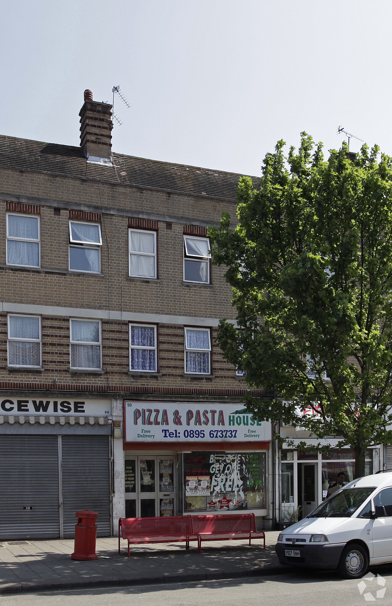 99A Victoria Rd, Ruislip for sale Primary Photo- Image 1 of 1