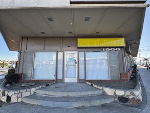 1900-1910 W Redondo Beach Blvd, Gardena, CA for rent Building Photo- Image 1 of 7