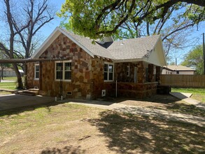 1921 W Arkansas Ln, Arlington, TX for sale Building Photo- Image 1 of 1