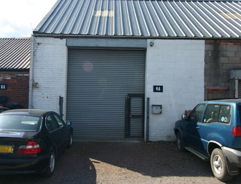 River Ln, Bridgwater to rent - Building Photo - Image 2 of 2