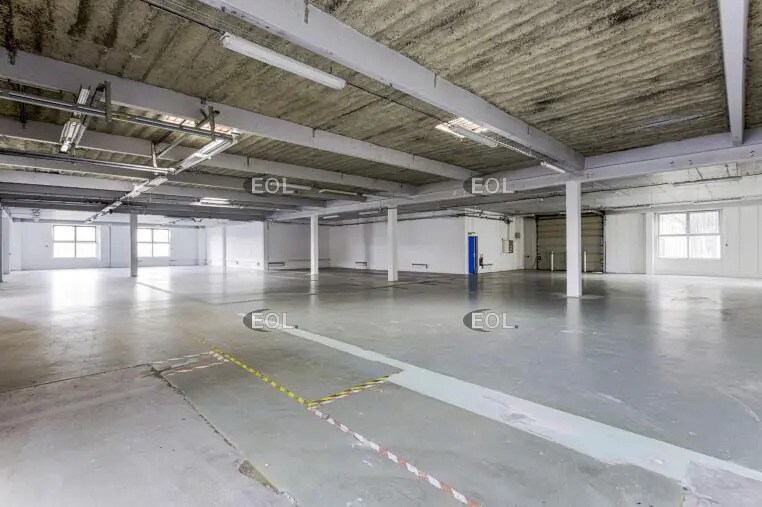 Light Industrial in Gennevilliers to rent - Interior Photo - Image 2 of 5