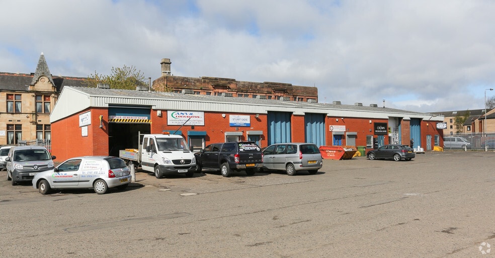 Lambhill Quadrant, Glasgow for sale - Primary Photo - Image 1 of 1