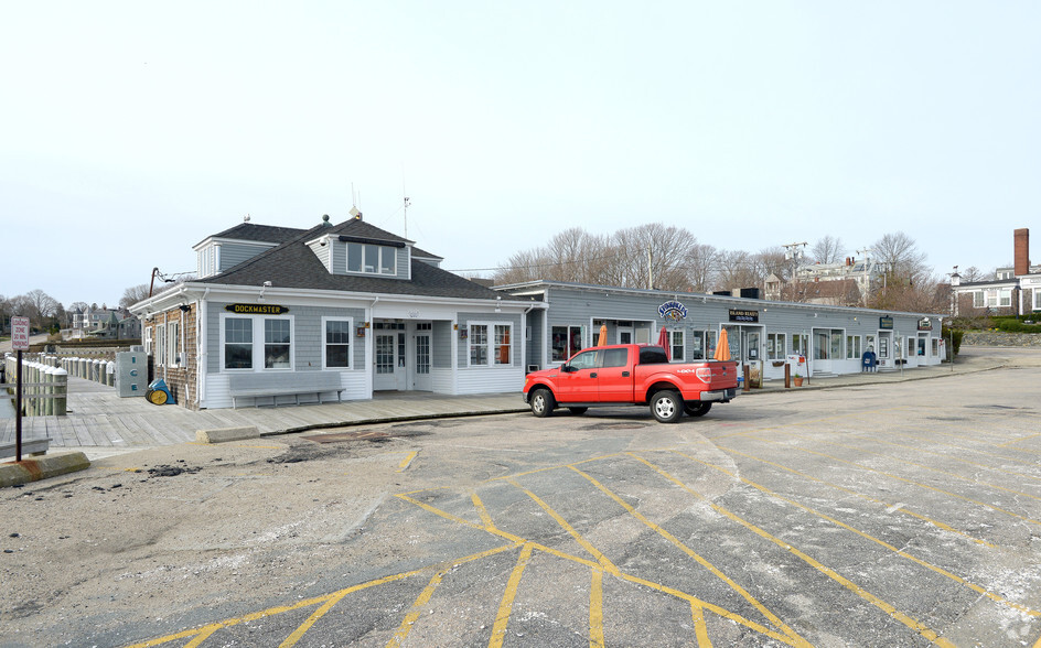 4 E Ferry Wharf, Jamestown, RI for sale - Primary Photo - Image 1 of 1