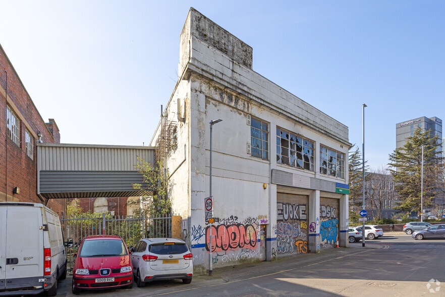 2 Regent St, Leeds for sale - Building Photo - Image 2 of 5