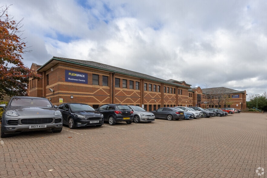 4 Summerhouse Rd, Northampton for sale - Building Photo - Image 1 of 1