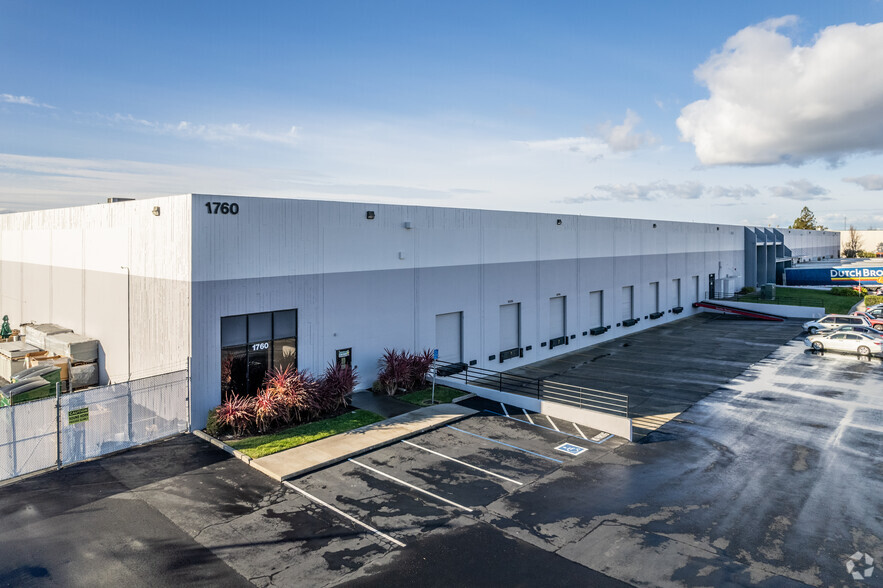 1740-1760 Enterprise Blvd, West Sacramento, CA for sale - Building Photo - Image 1 of 1