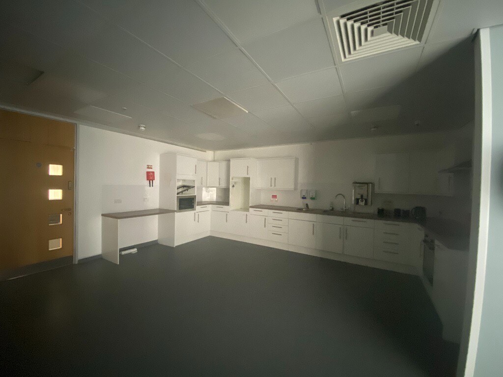 Dudley Rd, Brierley Hill for sale Interior Photo- Image 1 of 1