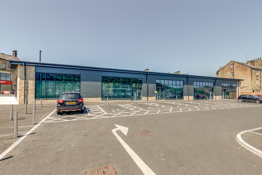 Keighley, Keighley to rent - Building Photo - Image 2 of 6