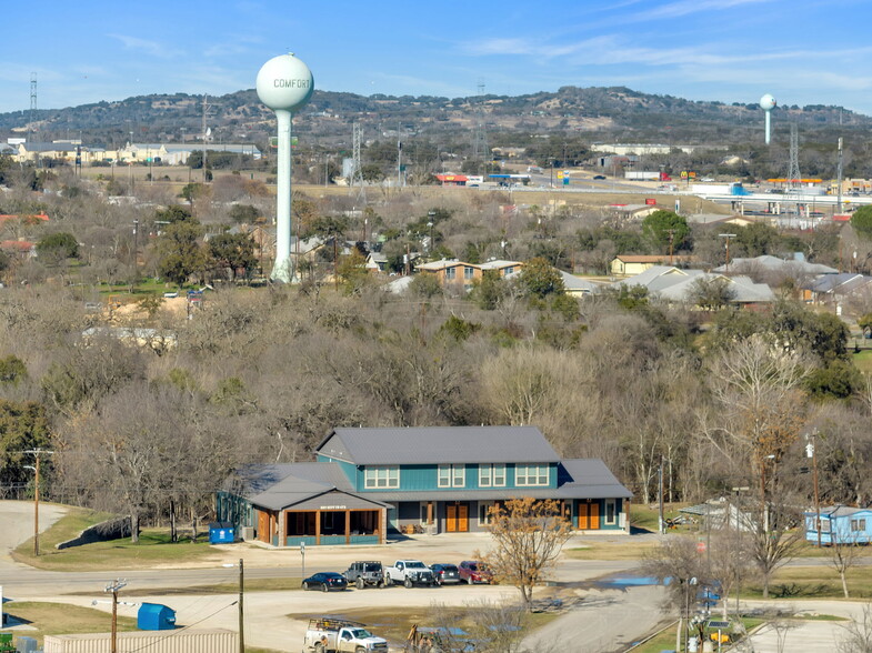 220 W FM 473, Comfort, TX for rent - Building Photo - Image 3 of 52