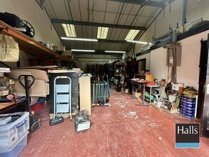 Grove, Craven Arms to rent Interior Photo- Image 1 of 14