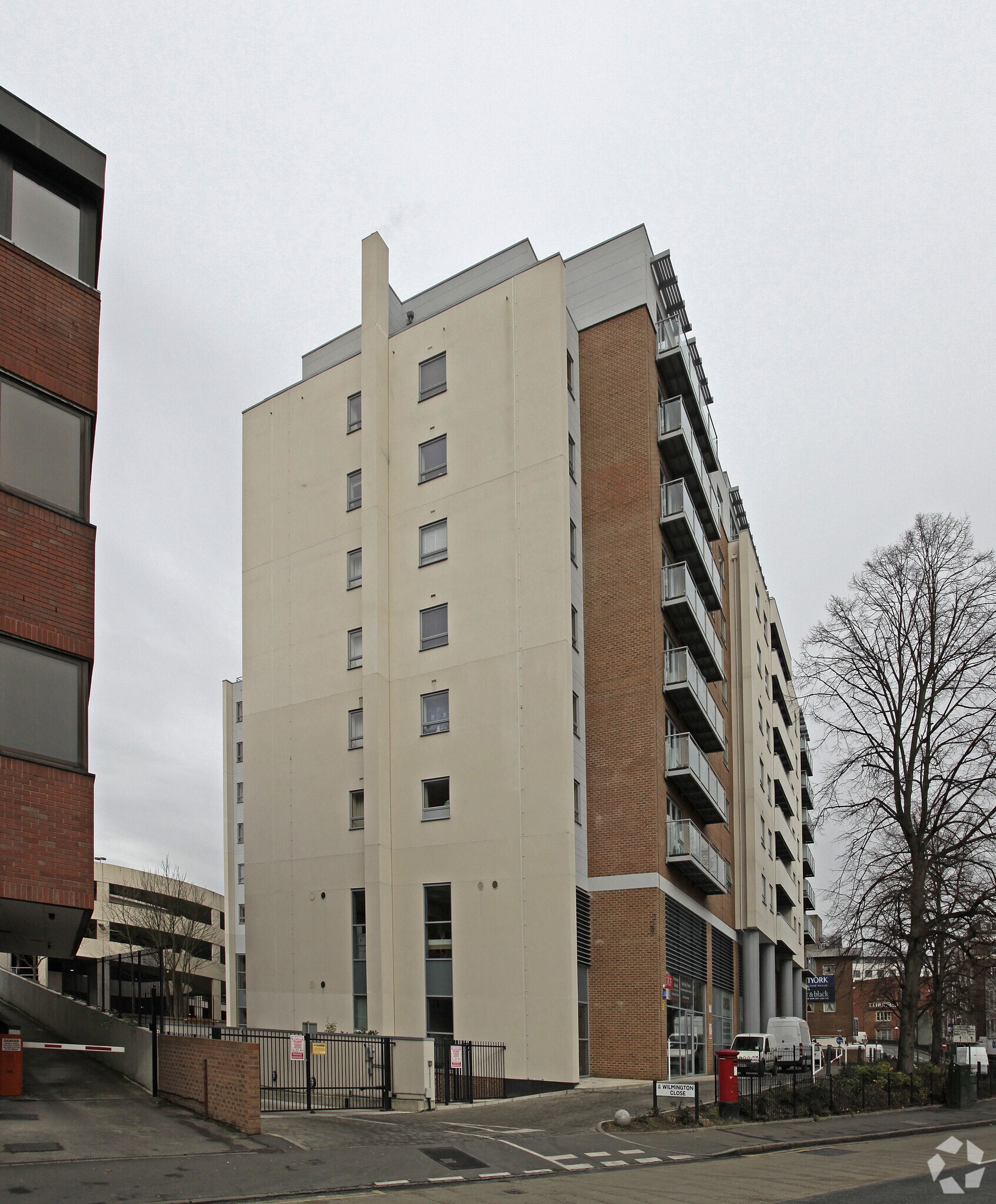 Exchange Rd, Watford for sale Primary Photo- Image 1 of 1