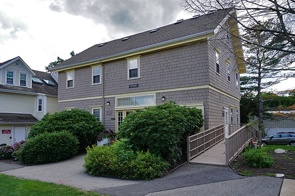 130 Centre St, Danvers, MA for rent - Building Photo - Image 2 of 8