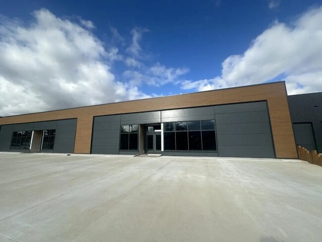 Location Entrepôt 240 m²