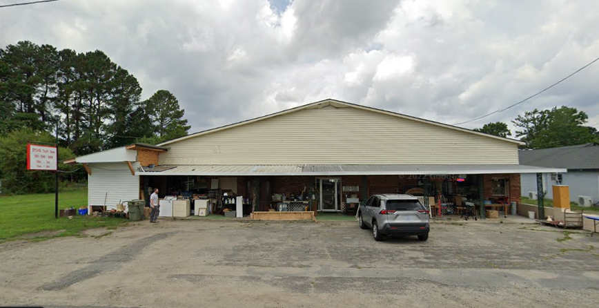 708 S Breazeale Ave, Mount Olive, NC for sale - Primary Photo - Image 1 of 1