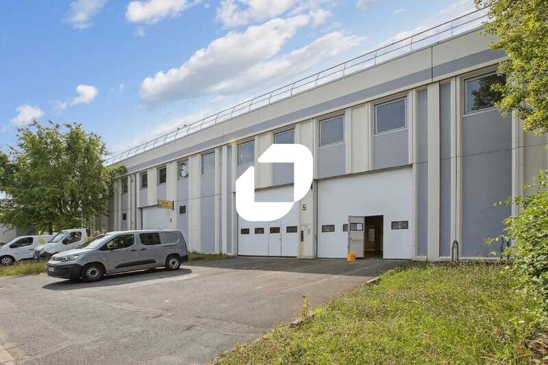 Office in Lisses to rent Building Photo- Image 1 of 14