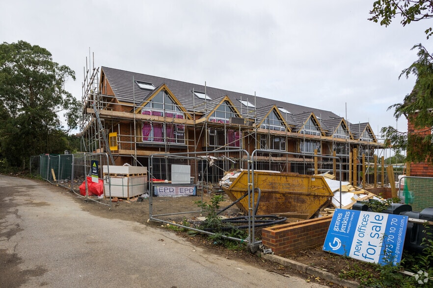 Stairbridge Ln, Bolney to rent - Building Photo - Image 2 of 8