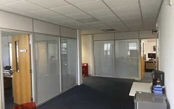 Hazell Dr, Newport to rent Interior Photo- Image 1 of 7