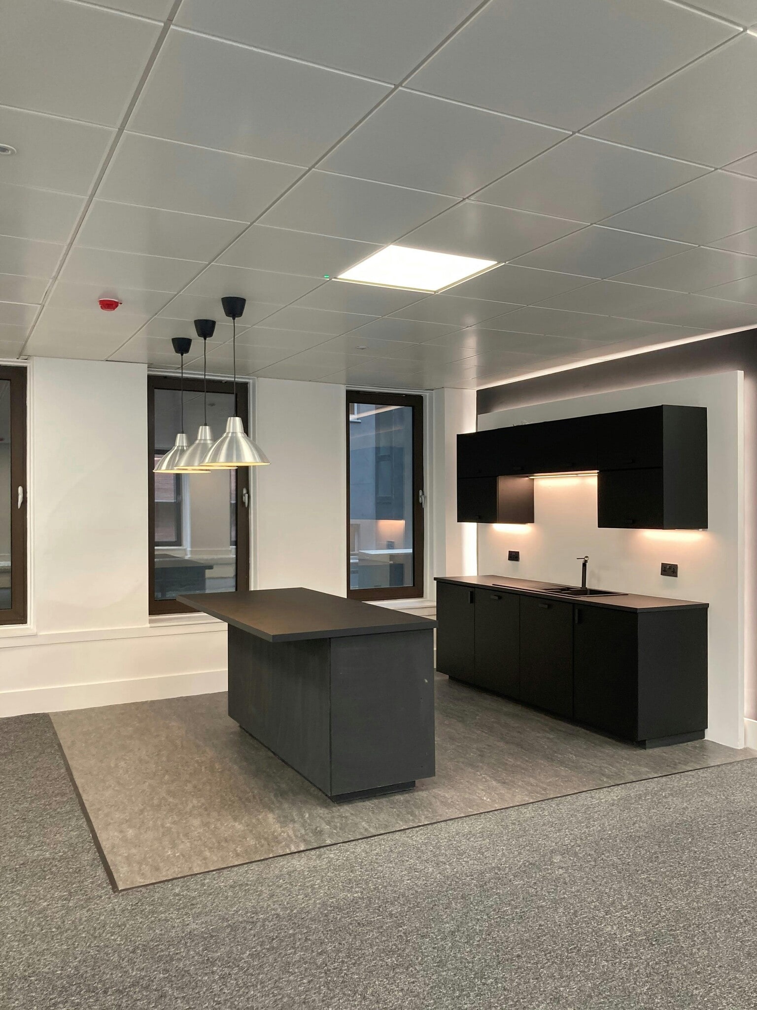 118-120 Bath St, Glasgow to rent Interior Photo- Image 1 of 7