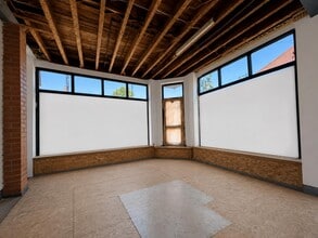 42 Northfield Ave, London to rent Interior Photo- Image 2 of 3