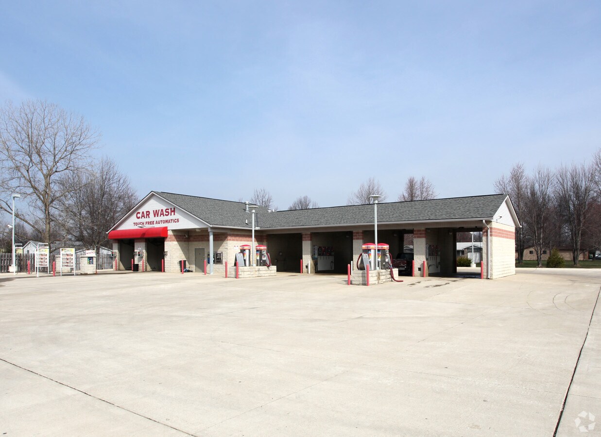 Car wash Summit Rd, Pataskala 43062 UK