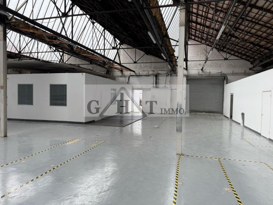 Industrial in Pantin to rent Interior Photo- Image 1 of 6