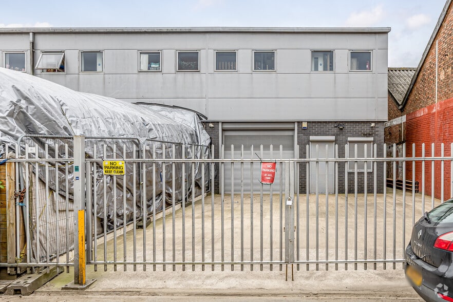 26-28 Standard Rd, London for sale - Building Photo - Image 2 of 2